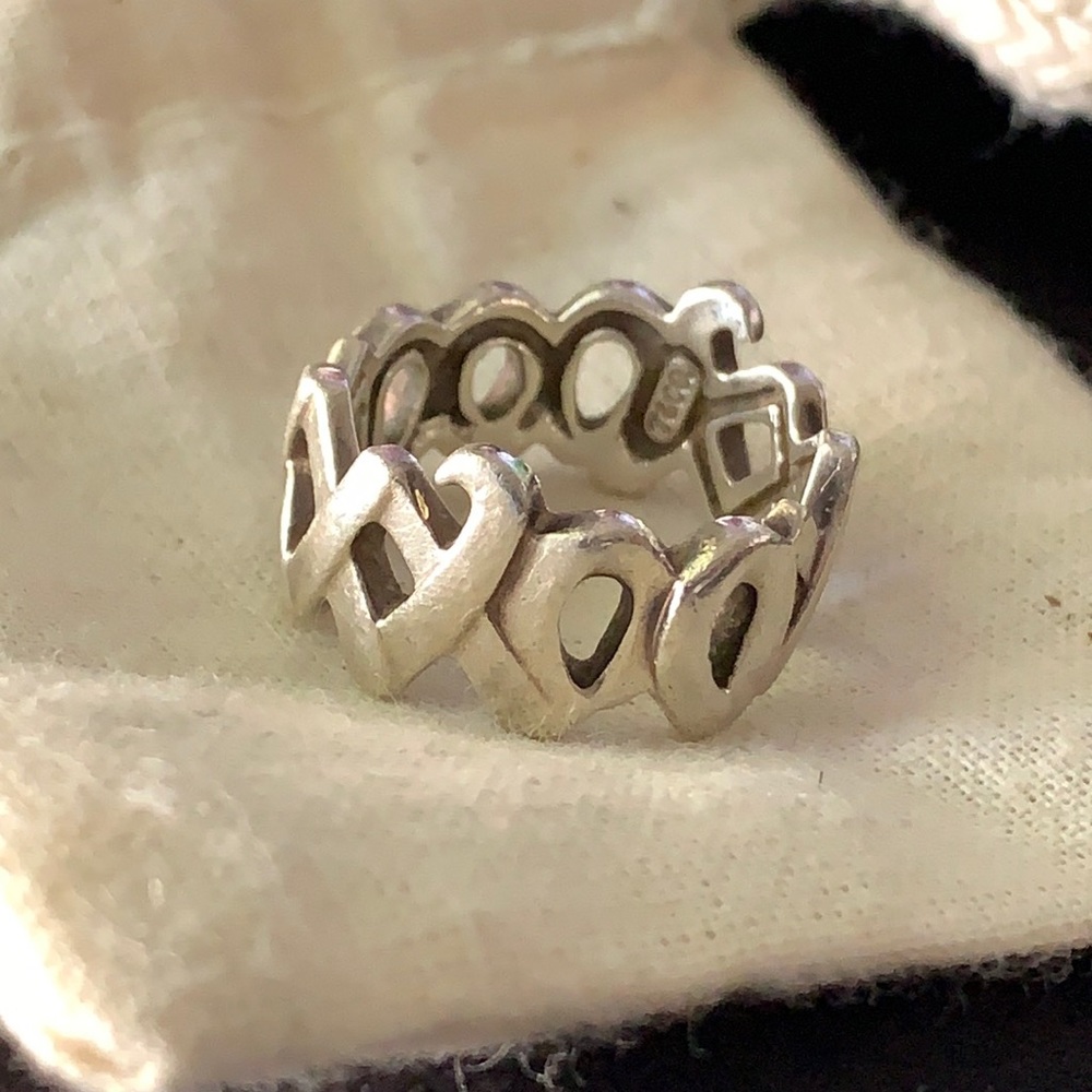 TIffany & Co Paloma Picasso Love & Kisses